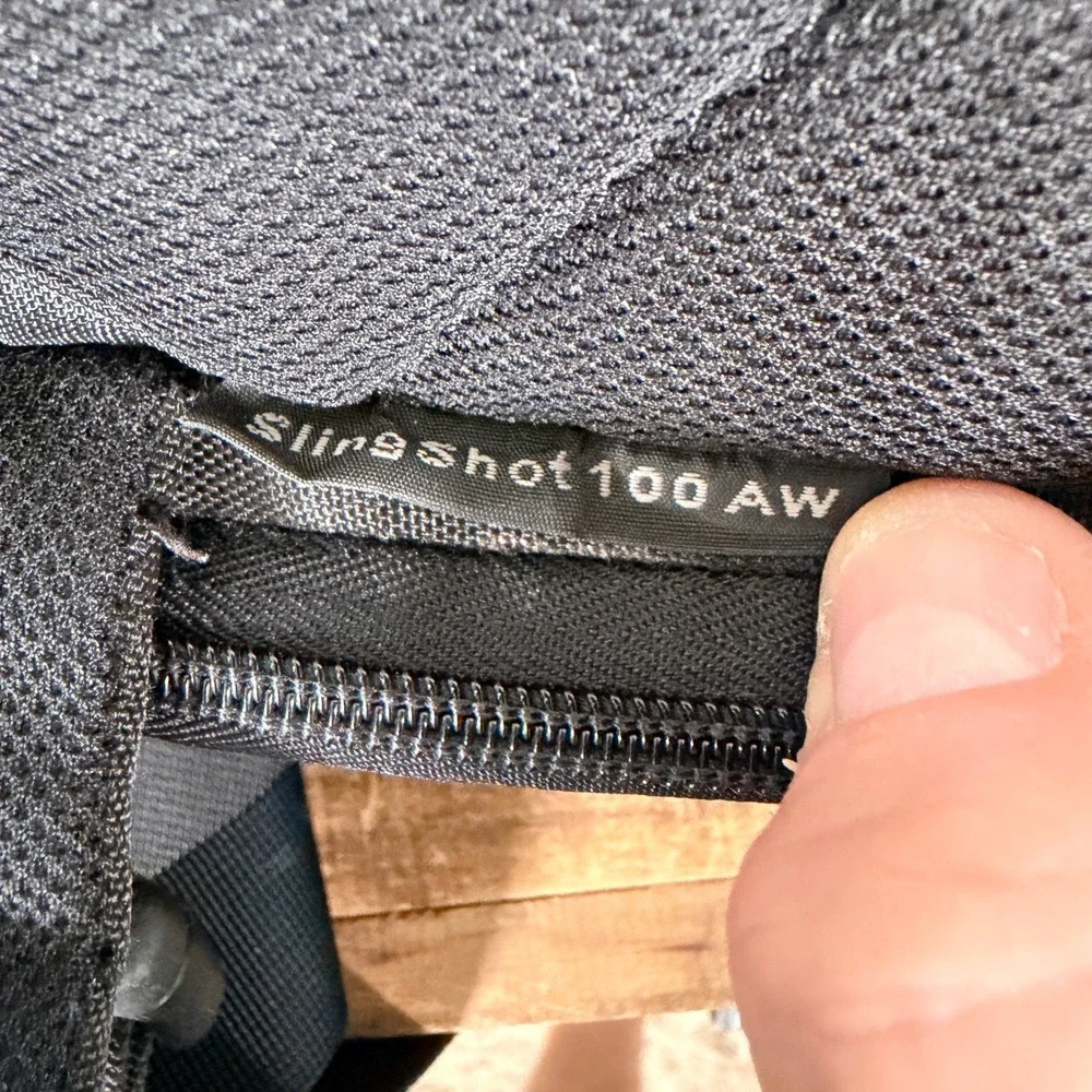 Lowepro Slingshot 100 AW Camera Bag Crossbody Black‎ Gray Padded Sling Strap